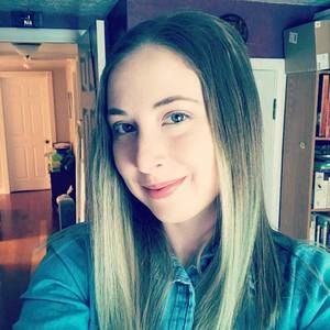 Meet your Posher, Briana